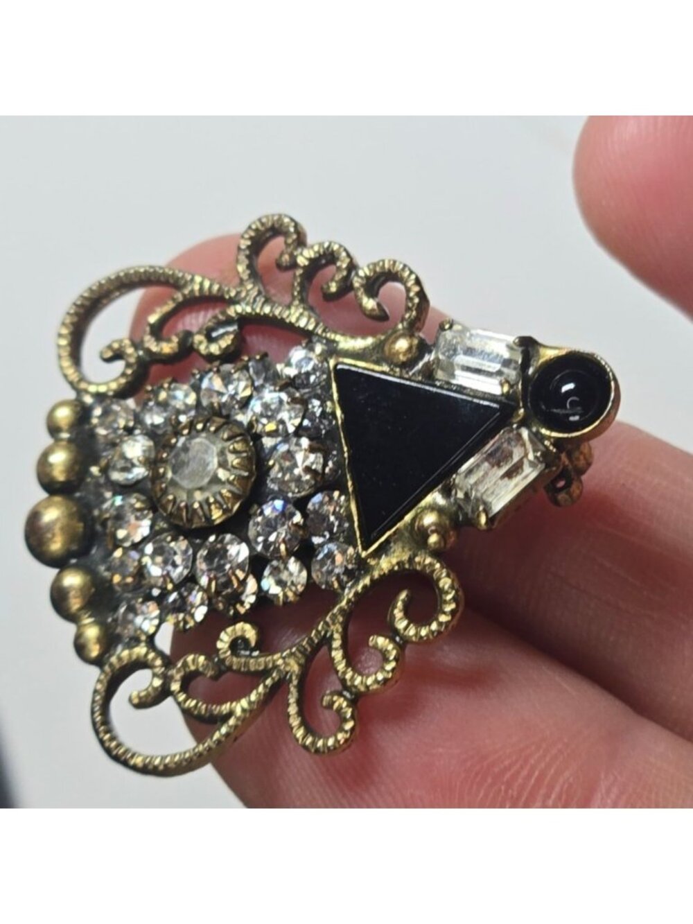 Vintage Mary DeMarco Gothic Revival Black Onyx Style Glass Statement Brooch - Picture 8 of 12
